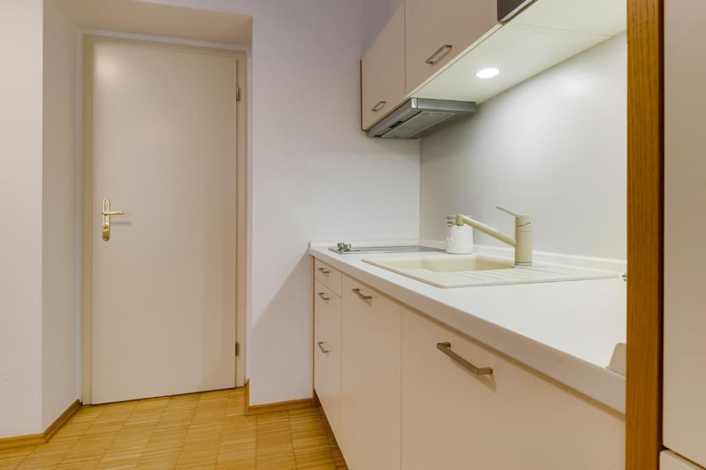 פראג Deluxe Suite In Prime Location מראה חיצוני תמונה