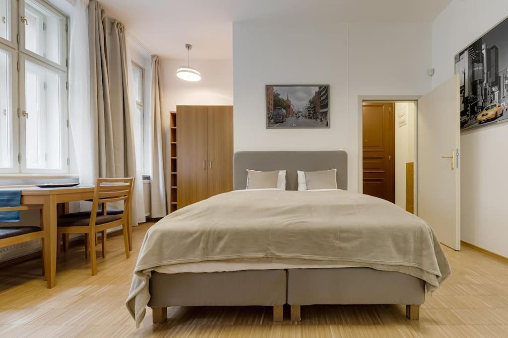 פראג Deluxe Suite In Prime Location מראה חיצוני תמונה