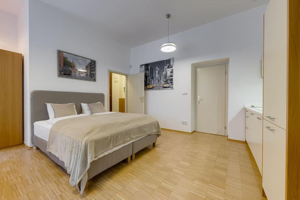 פראג Deluxe Suite In Prime Location מראה חיצוני תמונה
