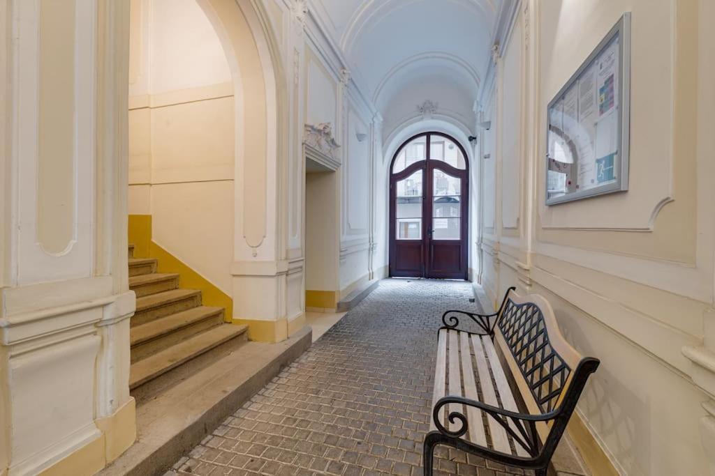 פראג Deluxe Suite In Prime Location מראה חיצוני תמונה